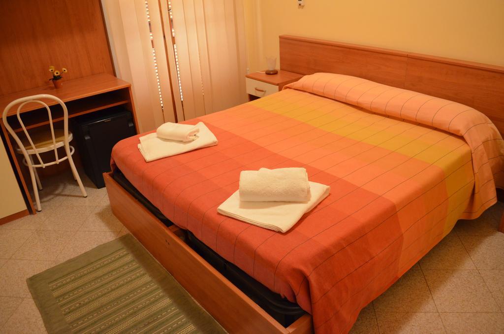 Hotel Barbieri Vibo Valentia Marina Bilik gambar
